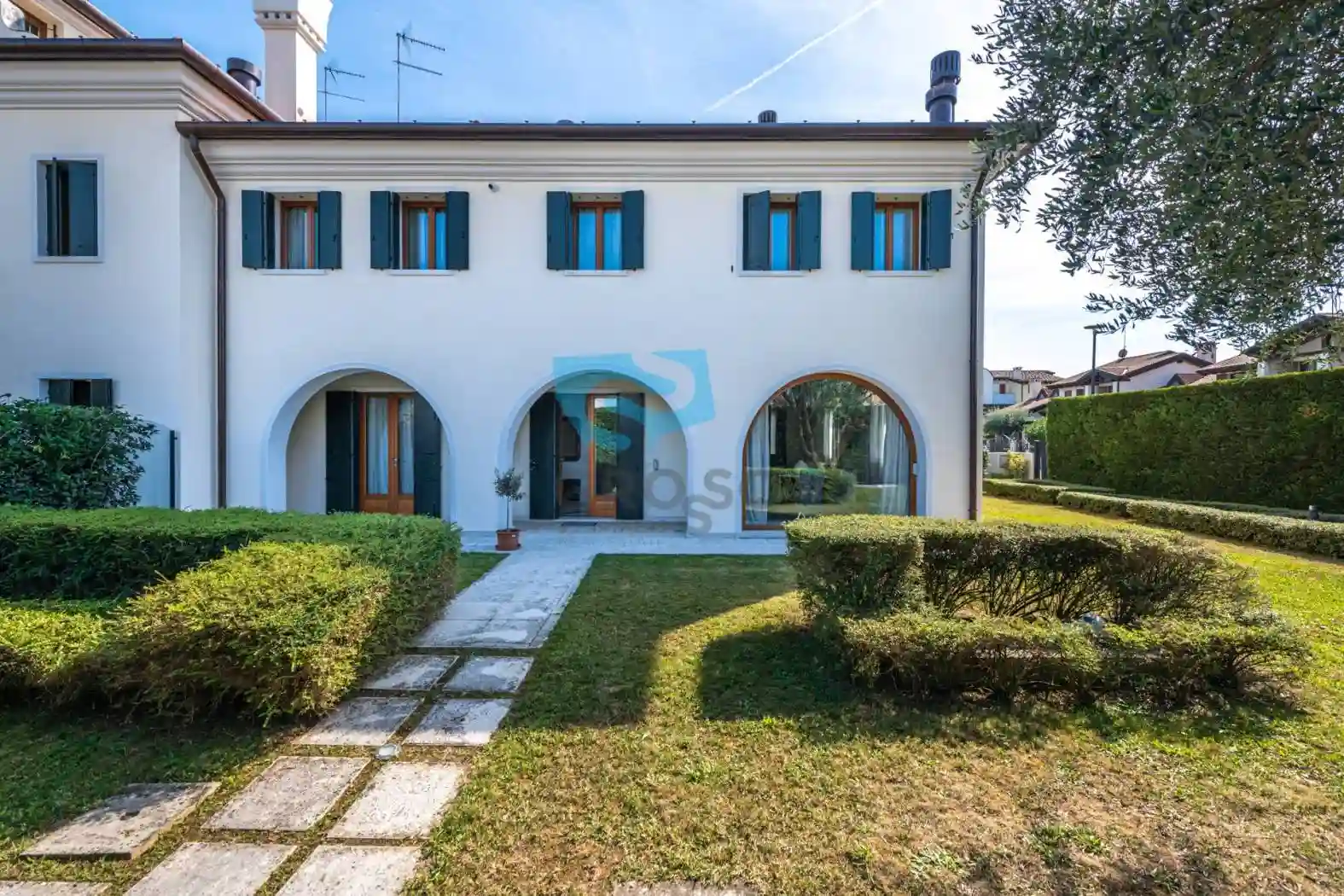 Villa - foto 2