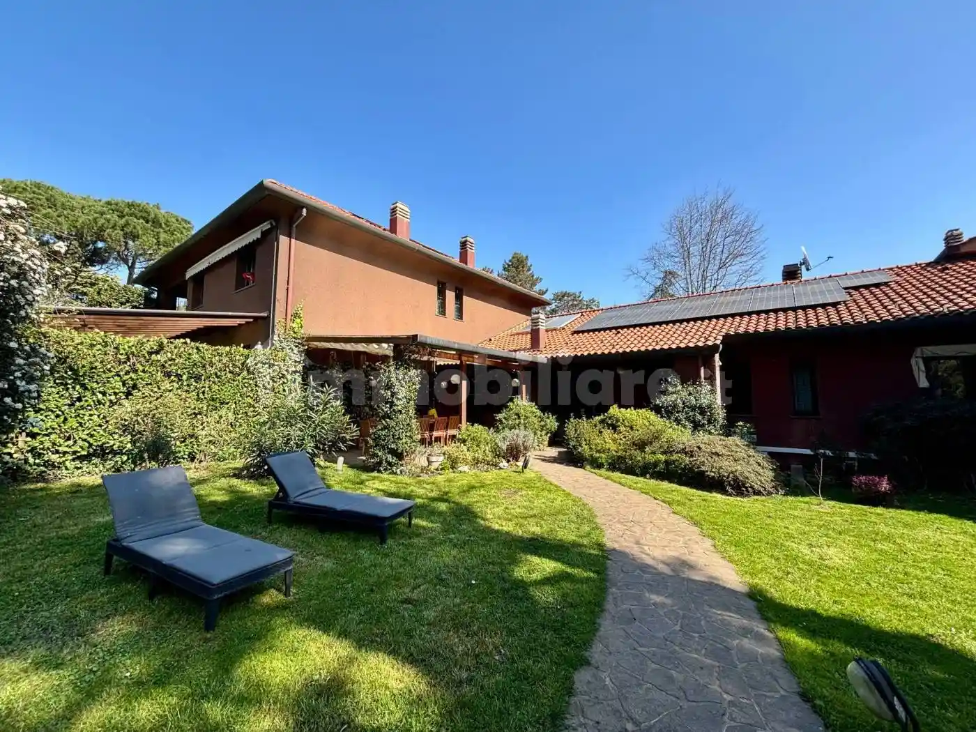 Villa in vendita a Lesmo