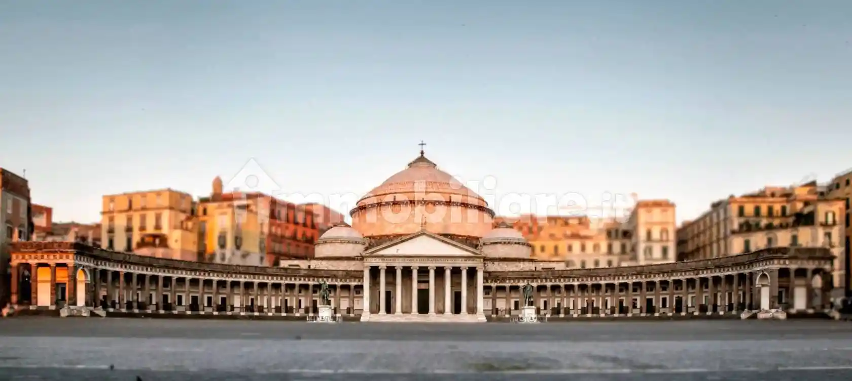 Appartamento in vendita a Napoli