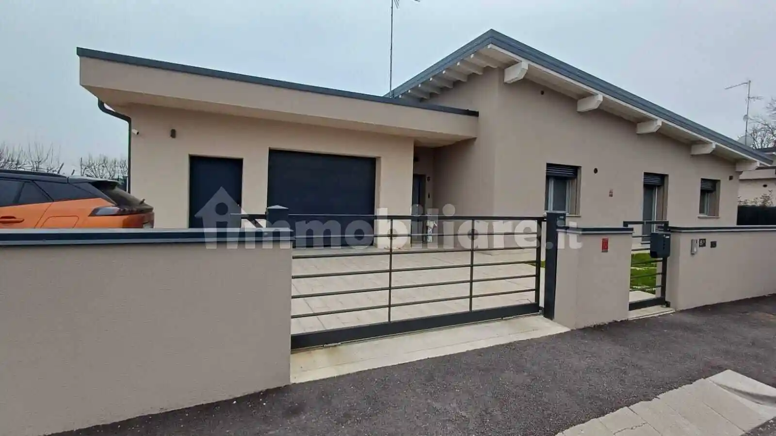 Villa in vendita a Castelfranco Emilia