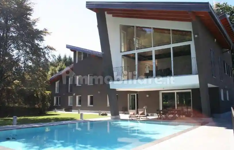 Villa in vendita a Cassano Magnago