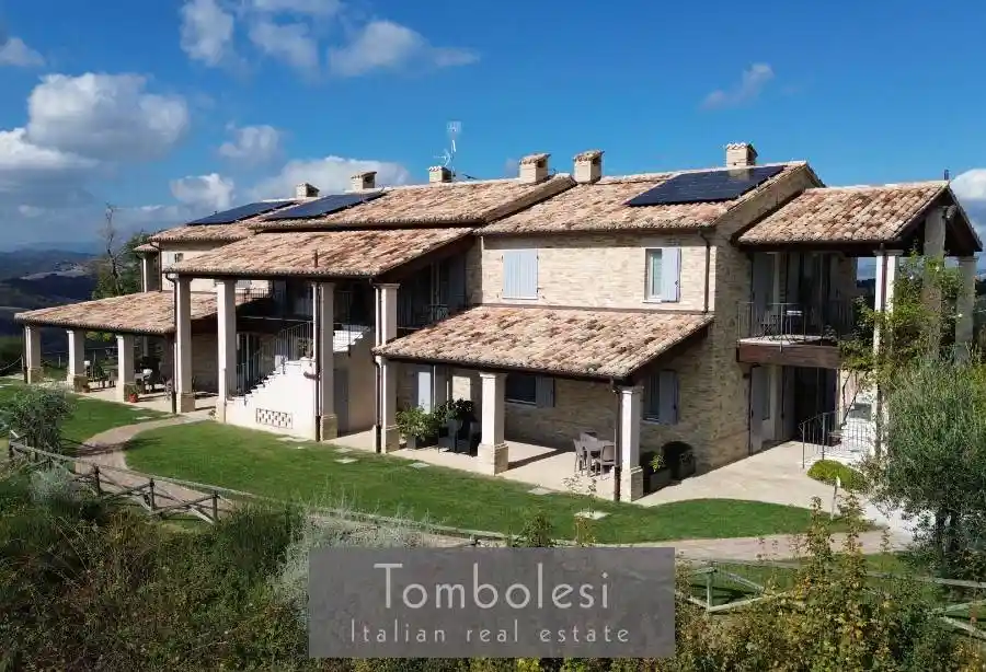 Rustico - Casale in vendita a Urbino