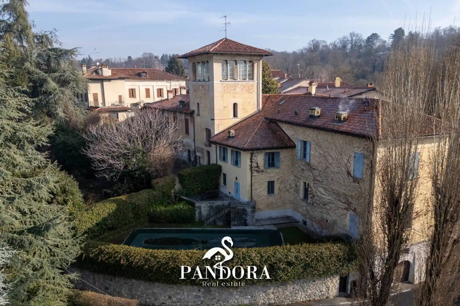 Palazzo - Edificio in vendita a Mornago