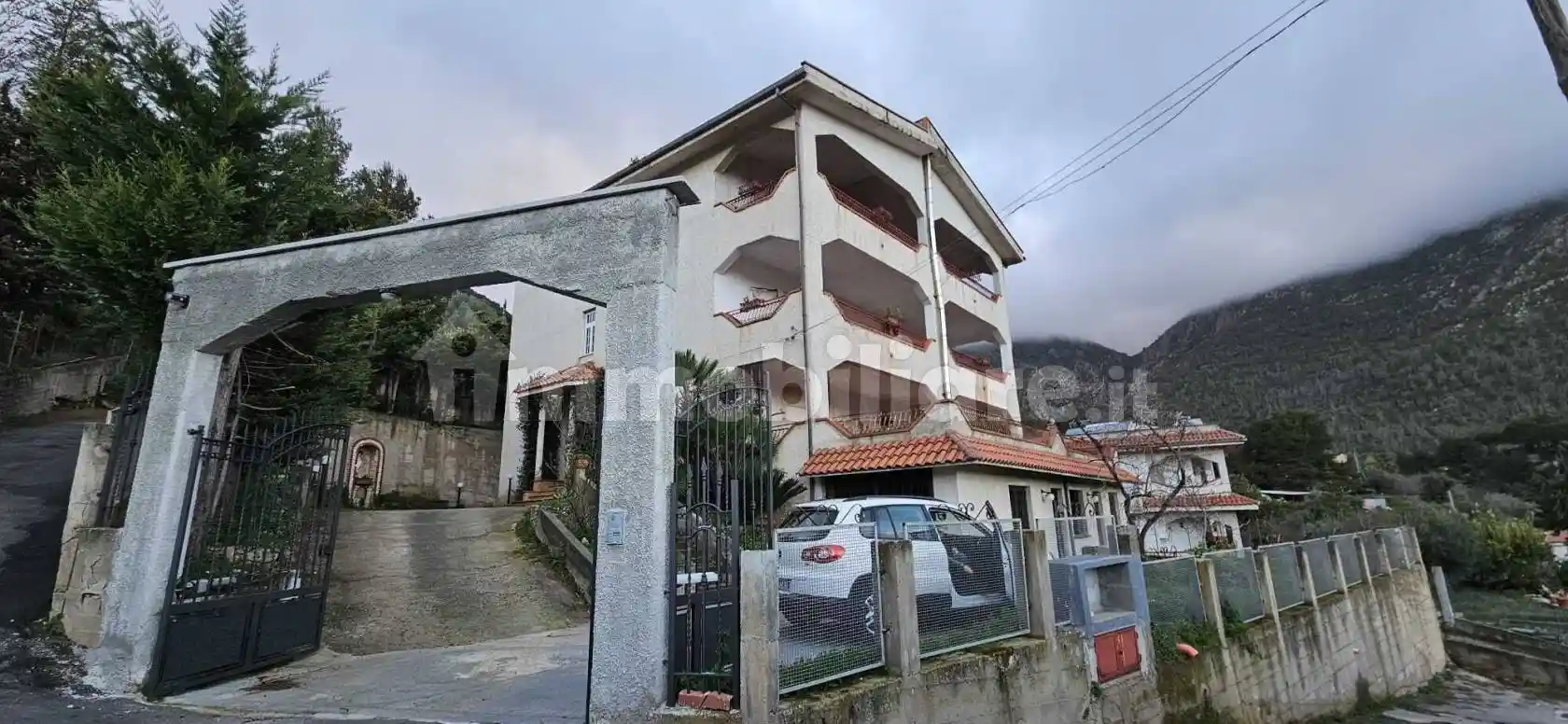 Appartamento in vendita a Palermo