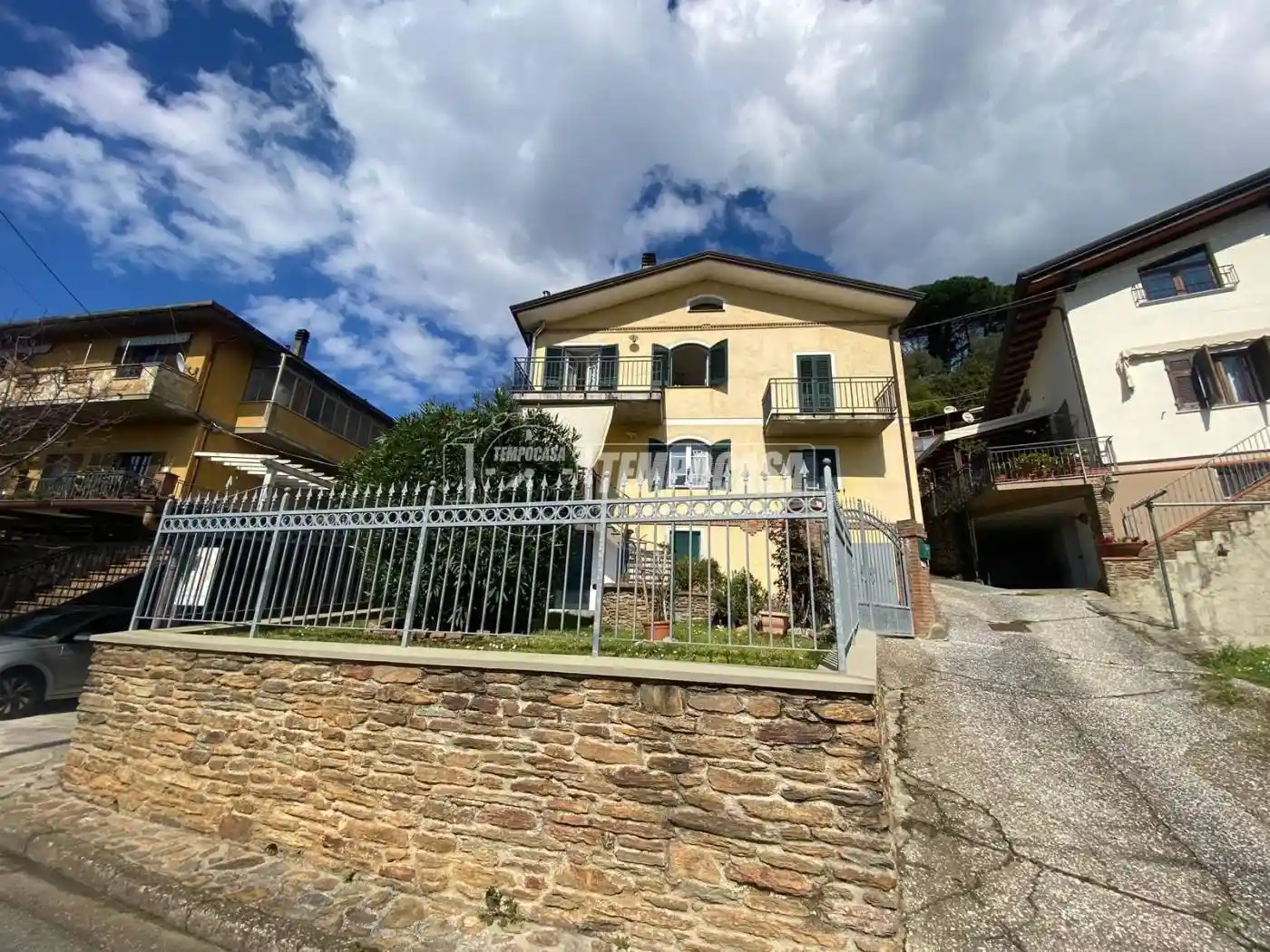 Casa indipendente in vendita a Montignoso