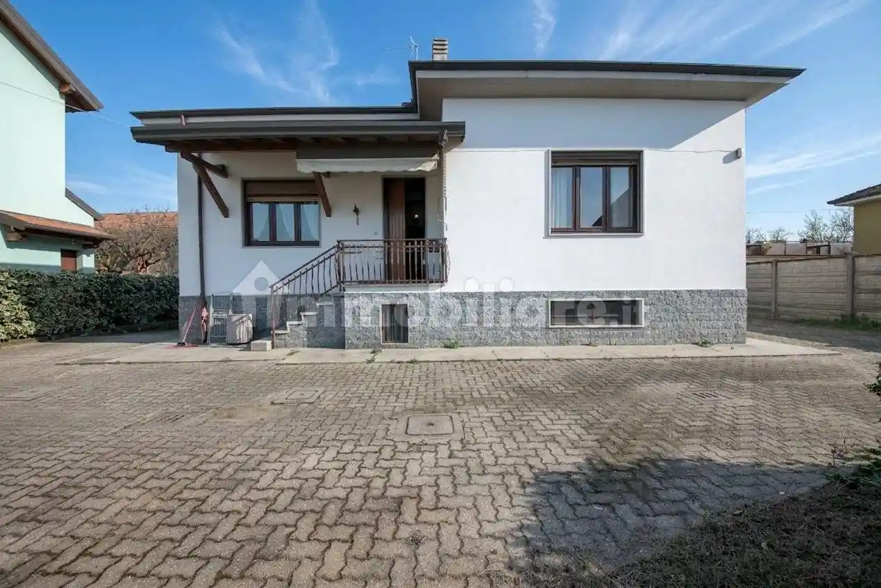 Villa in vendita a Legnano