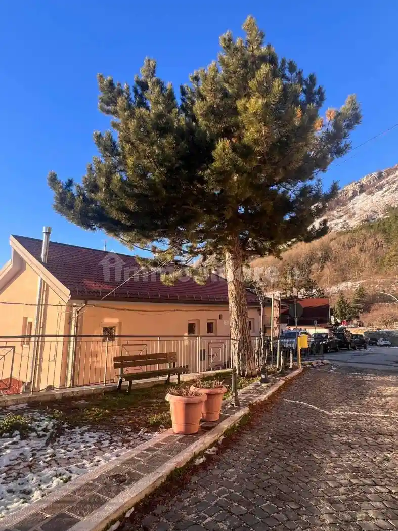 Appartamento in vendita a Rocca di Cambio