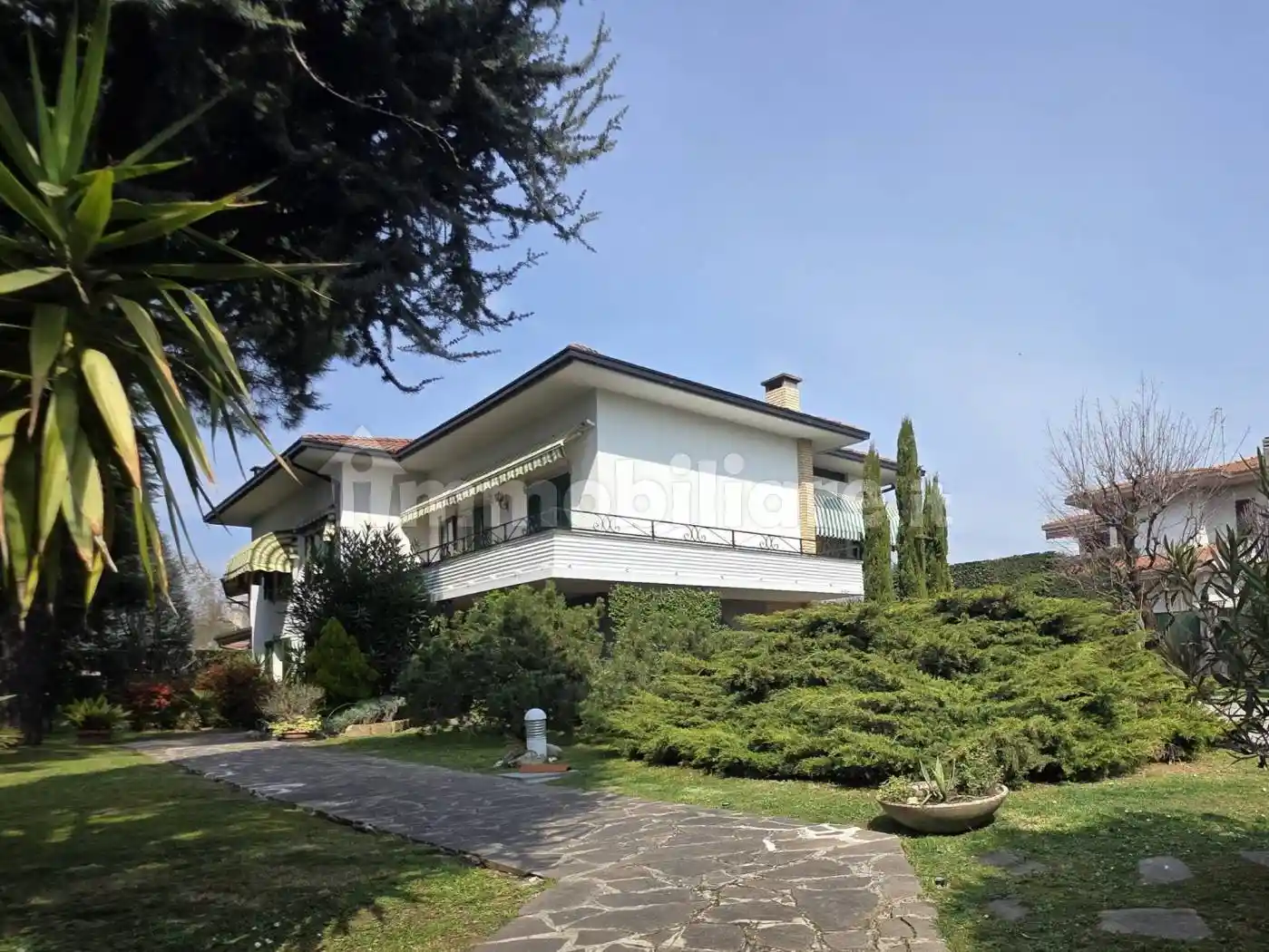 Villa in vendita a Palazzolo sull'Oglio