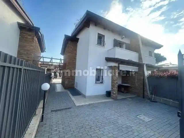 Villa in vendita a Grottaferrata