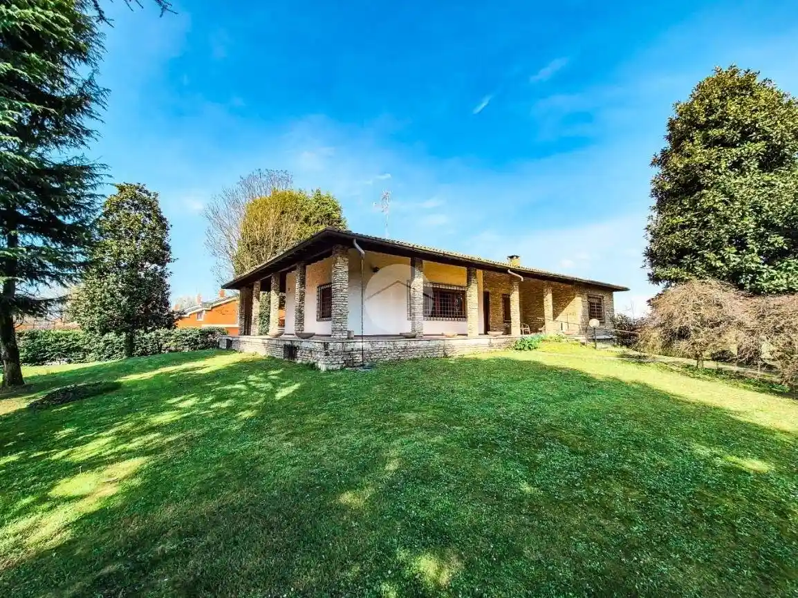 Villa in vendita a Chiari