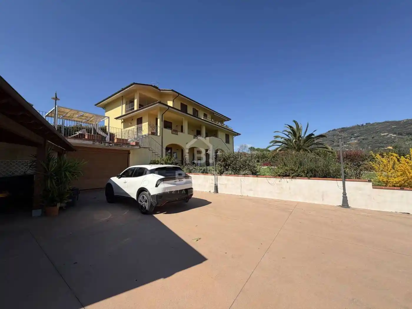 Villa in vendita a Uzzano