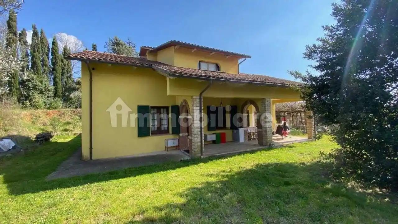 Rustico - Casale in vendita a Roccastrada