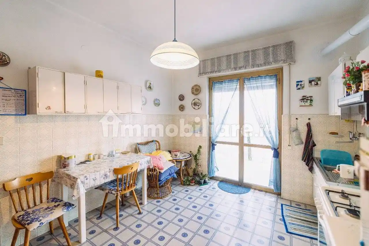 Appartamento in vendita a Imperia