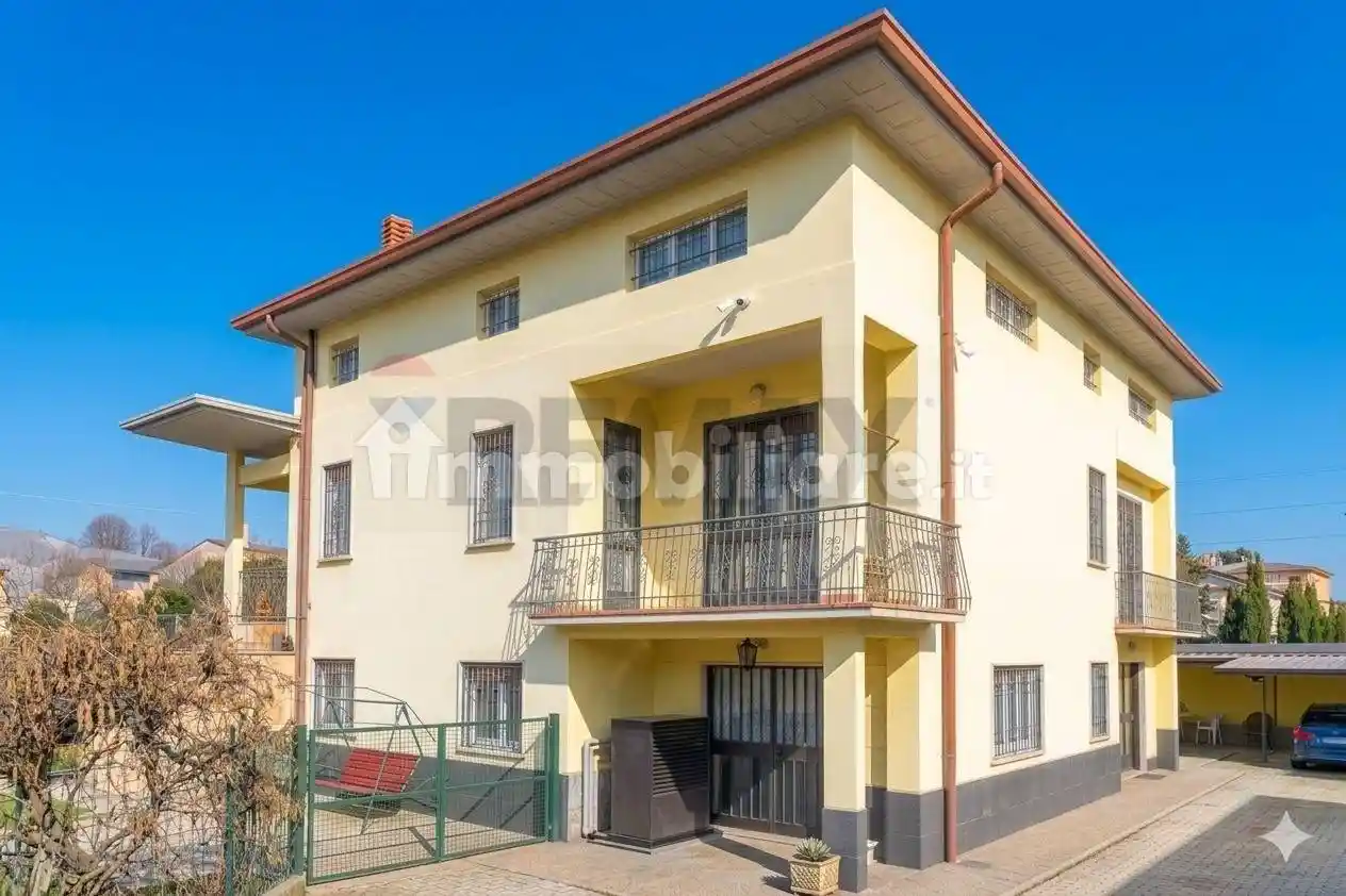 Villa in vendita a Gallarate