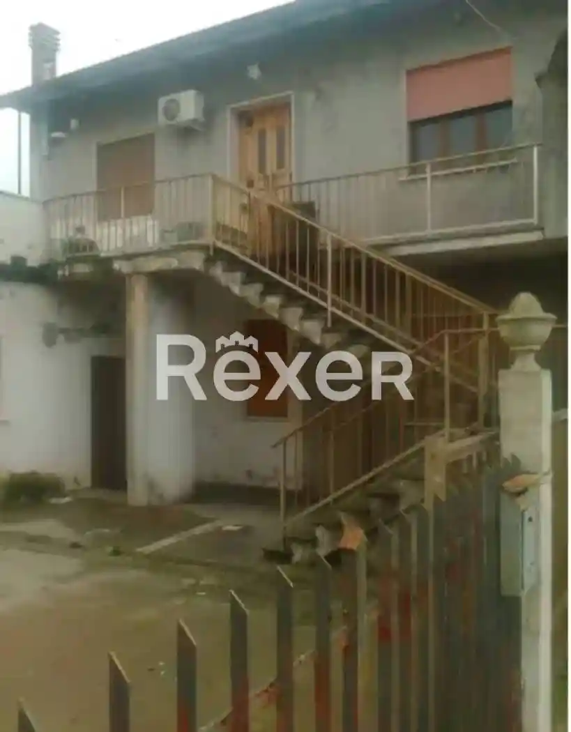 Casa indipendente in vendita a Goro