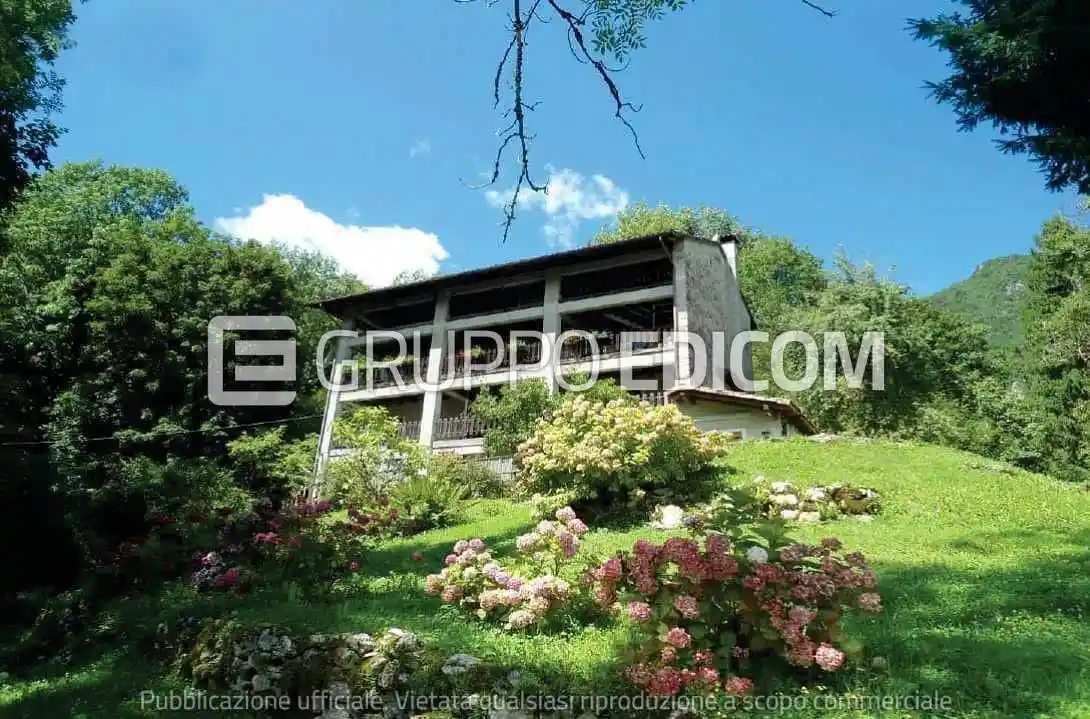 Appartamento in vendita a Frisanco