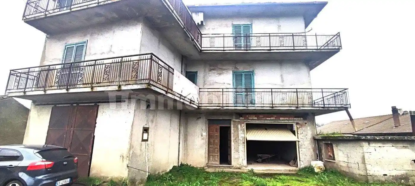 Palazzo - Edificio in vendita a San Vito sullo Ionio