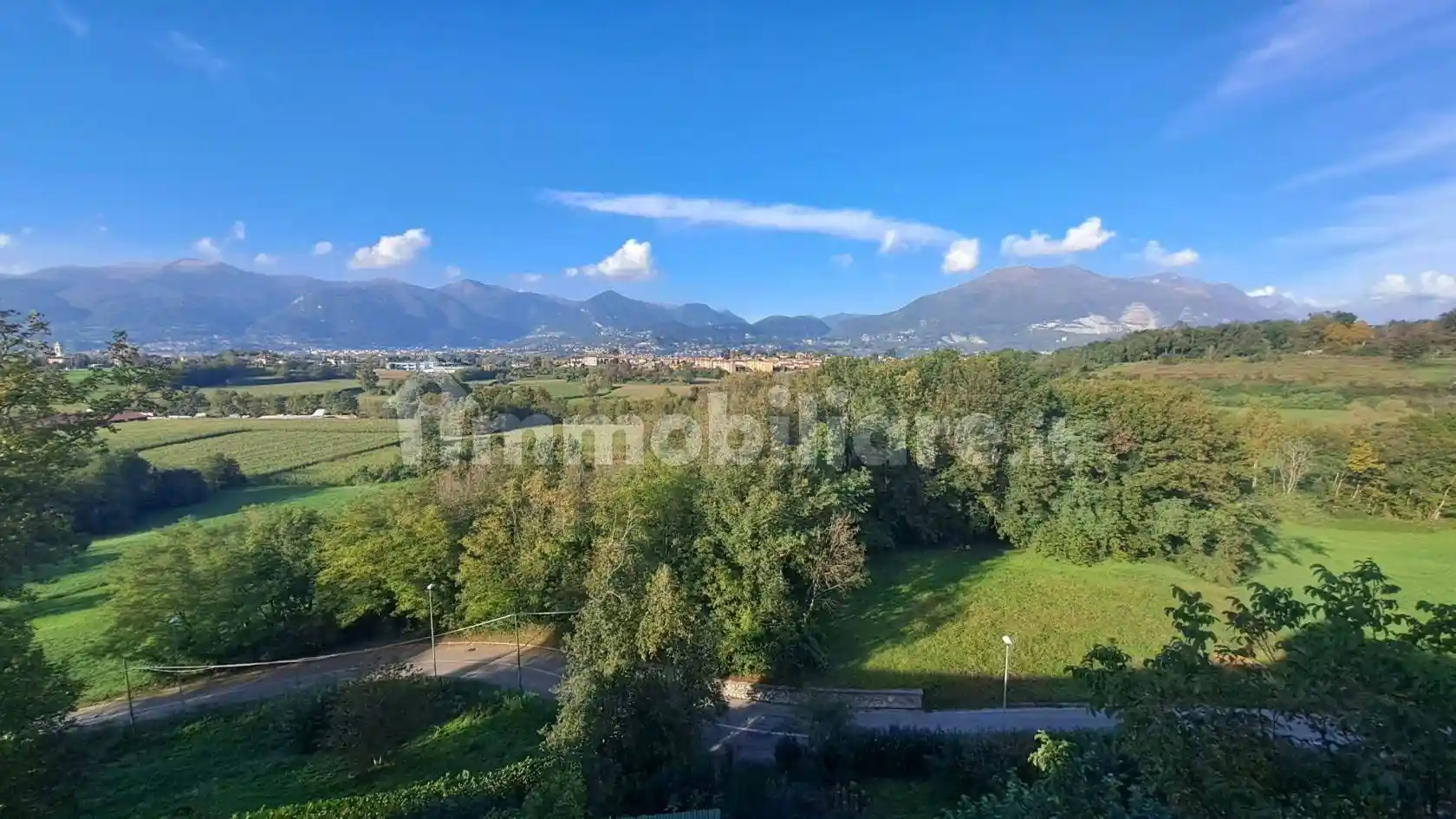 Rustico - Casale in vendita a Rogeno