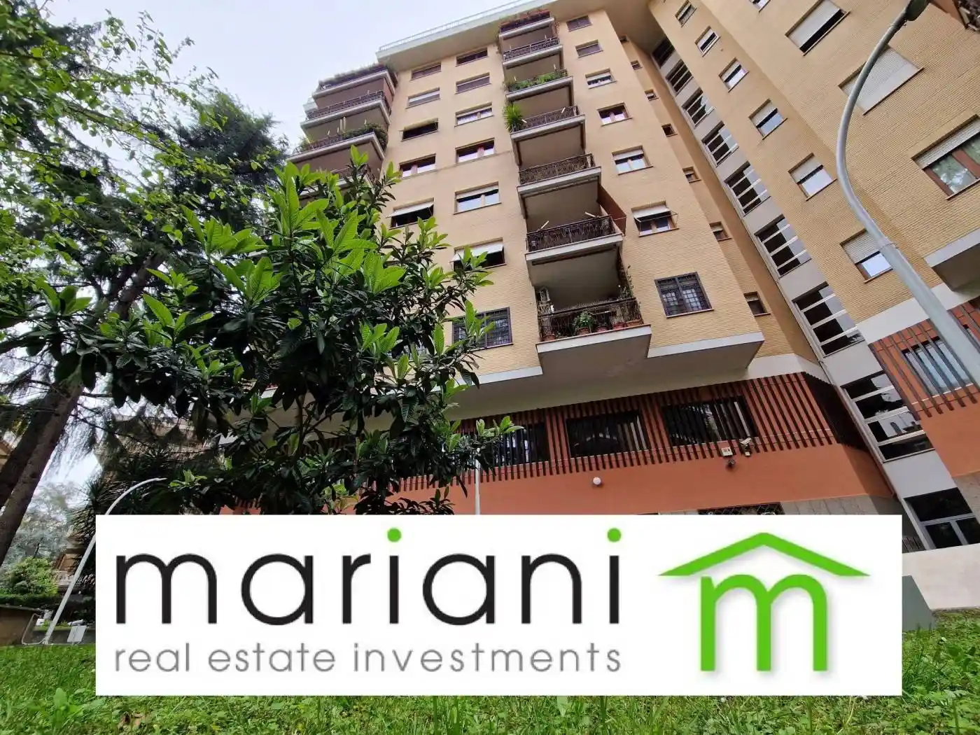 Palazzo - Edificio in vendita a Roma