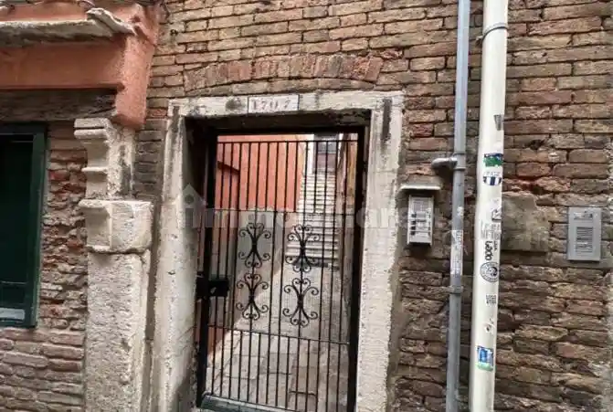 Appartamento in vendita a Venezia