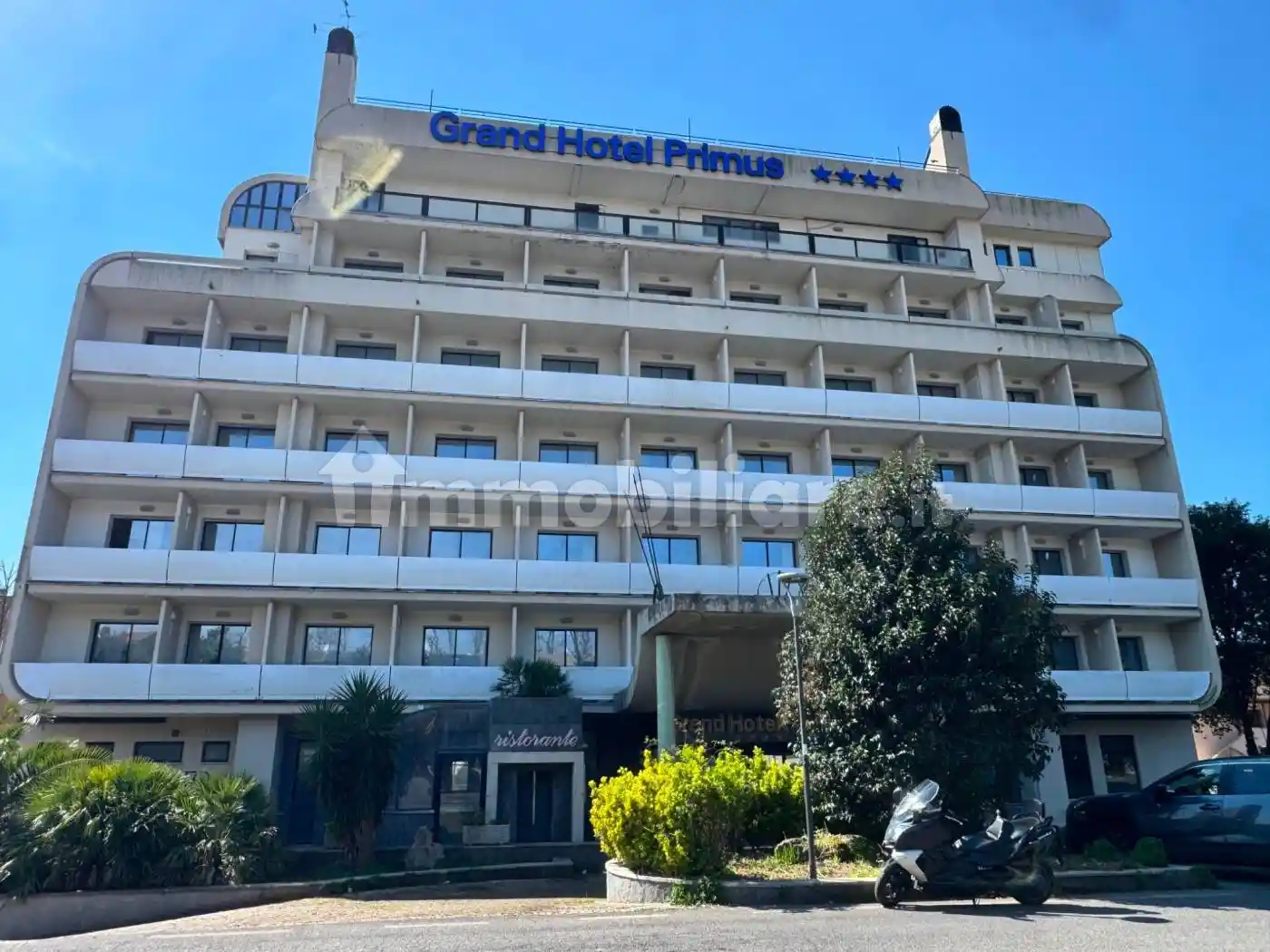 Palazzo - Edificio in vendita a Genzano di Roma