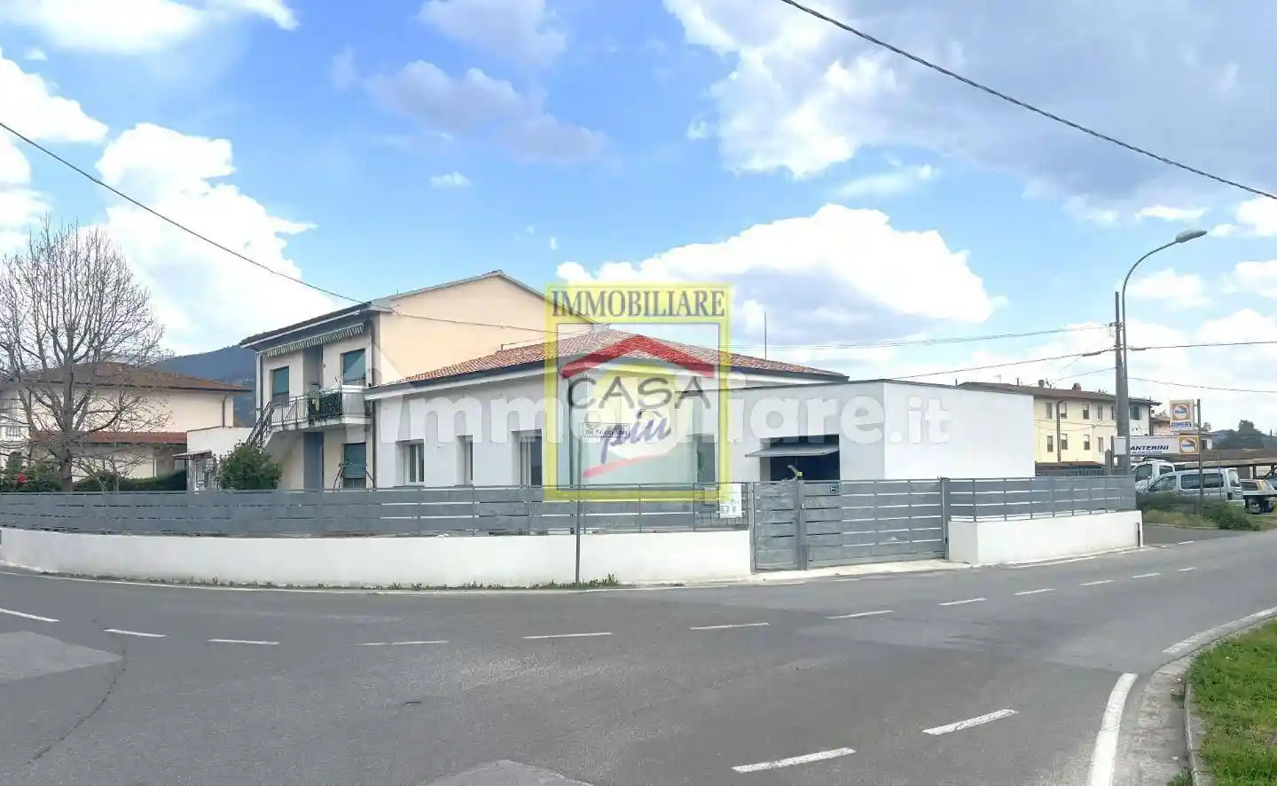 Villa in vendita a Cascina