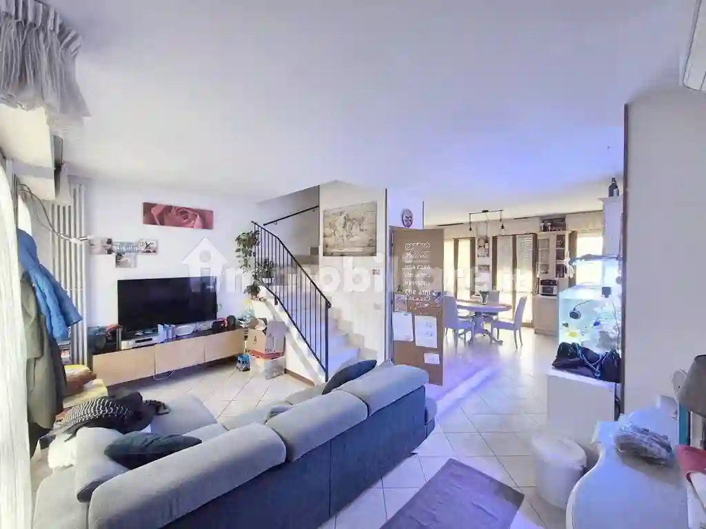 Villetta a schiera - foto 2