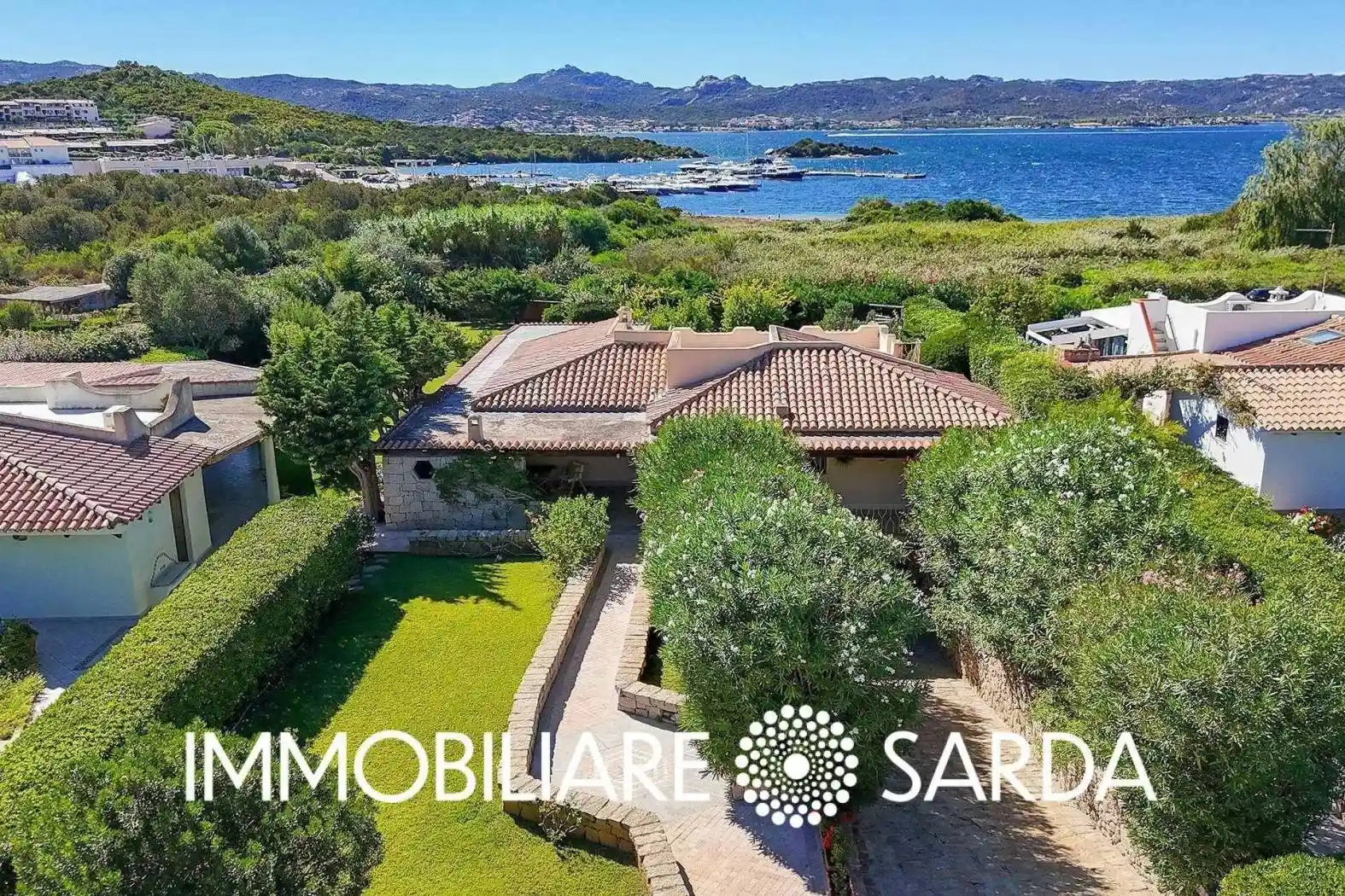 Villa in vendita a Arzachena