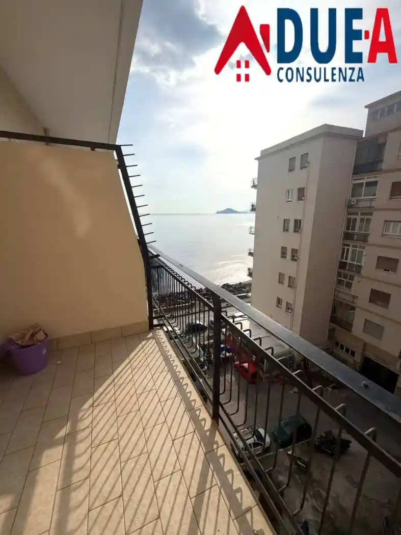 Appartamento in vendita a Pozzuoli