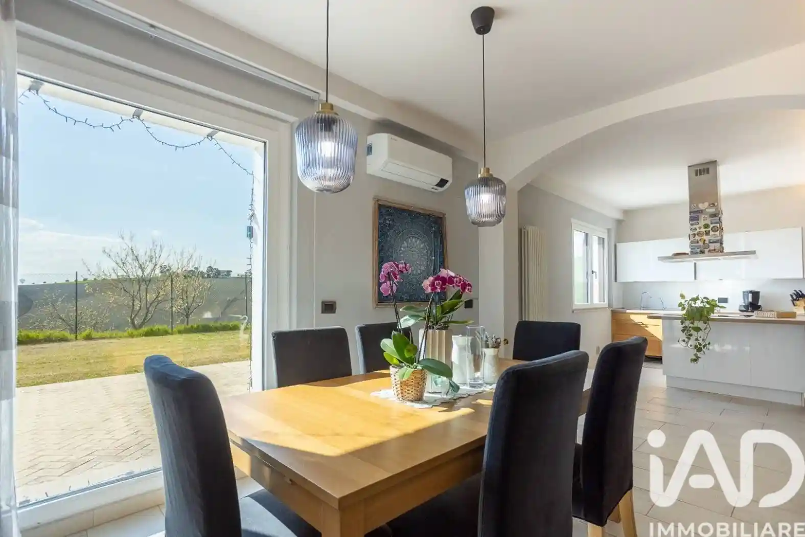 Villa in vendita a Jesi