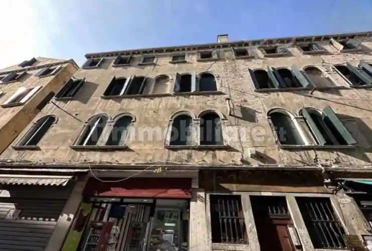 Appartamento in vendita a Venezia