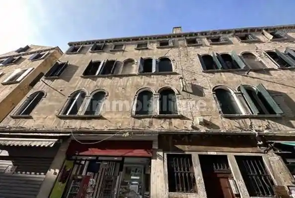Appartamento in vendita a Venezia