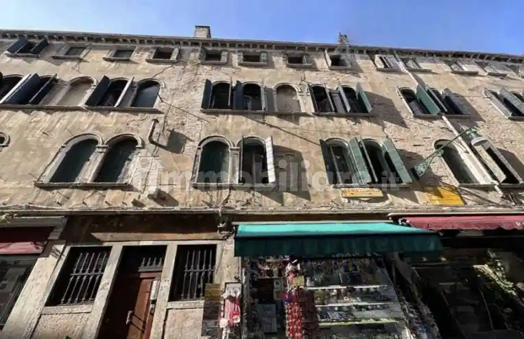 Appartamento in vendita a Venezia