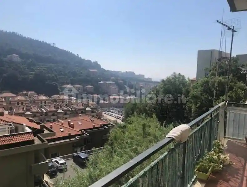 Appartamento in vendita a Varazze