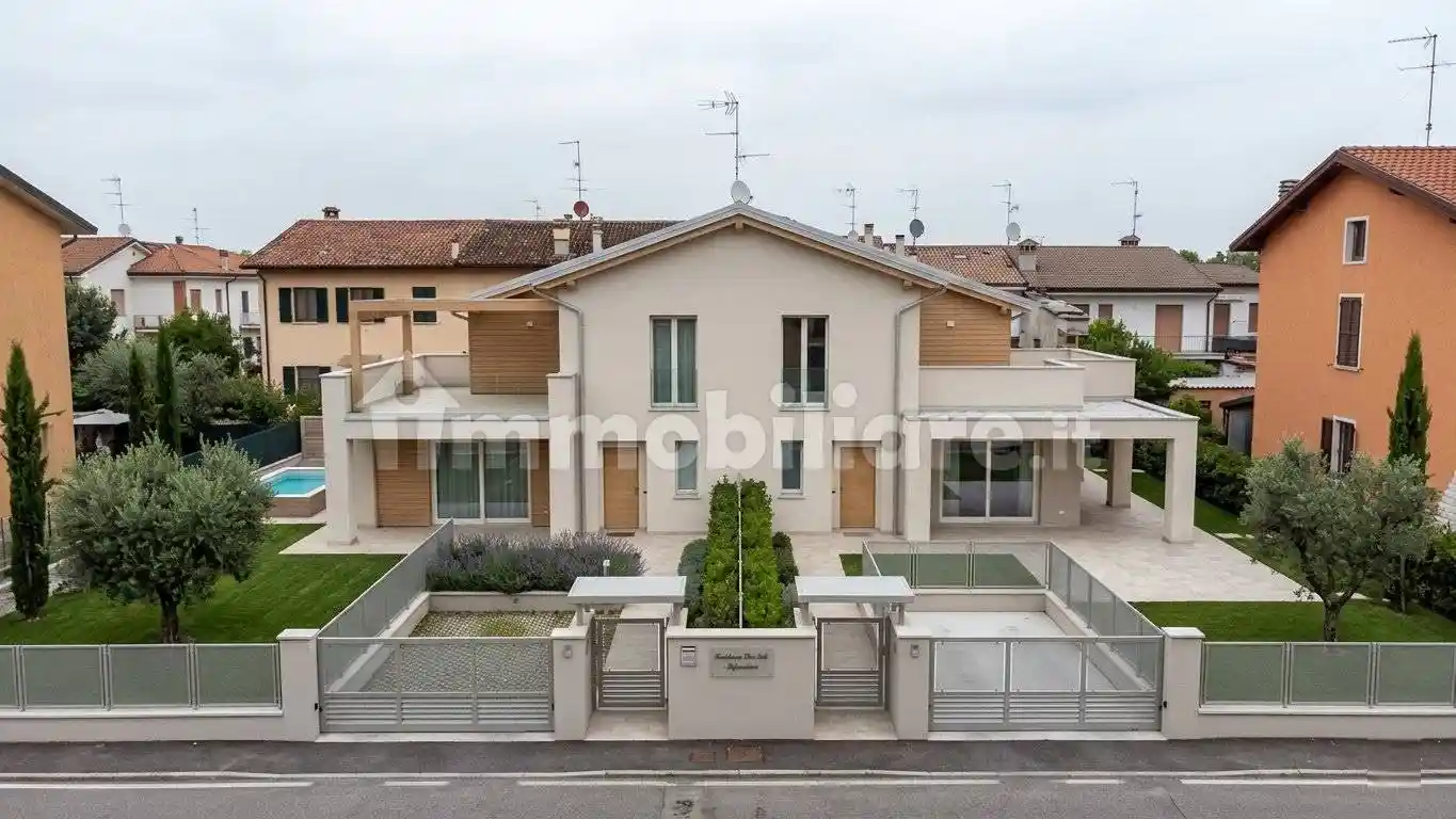 Villa in vendita a Ghedi