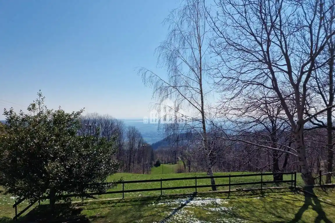 Casa indipendente in vendita a Valchiusa