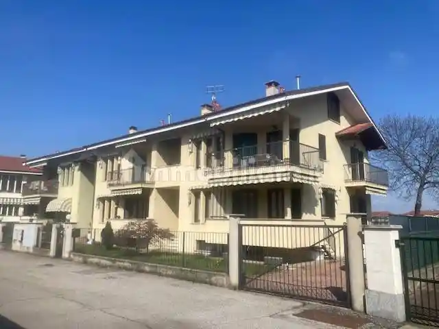 Appartamento in vendita a Cavour