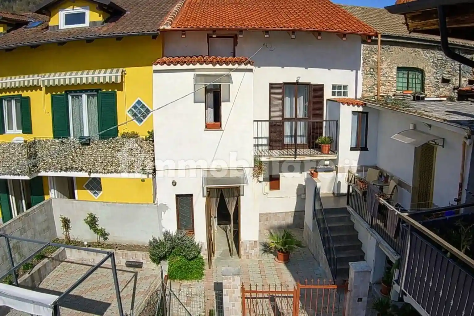 Casa indipendente in vendita a Sant'Ambrogio di Torino