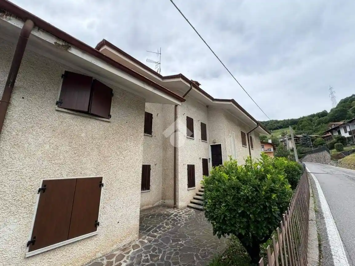 Appartamento in vendita a Gazzaniga