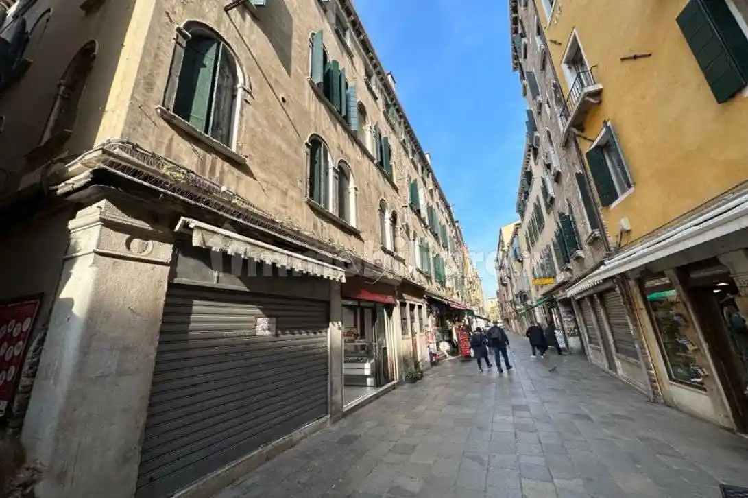 Appartamento in vendita a Venezia