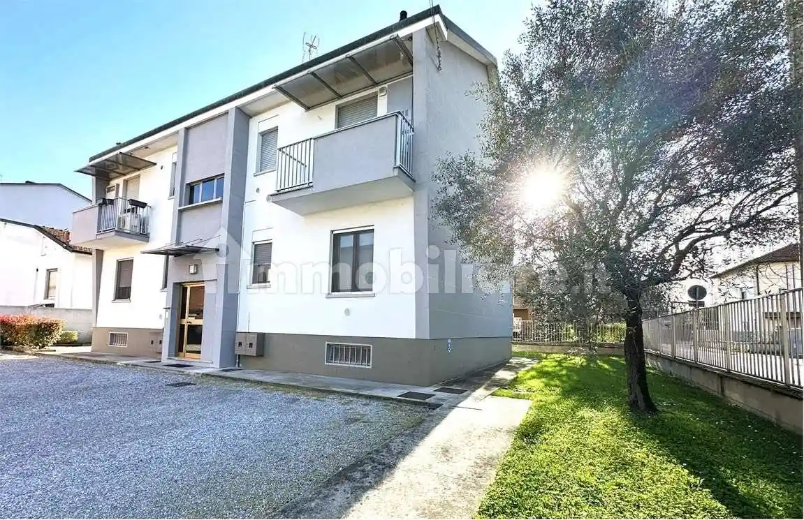 Appartamento in vendita a Liscate