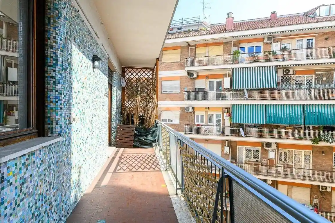 Appartamento in vendita a Roma