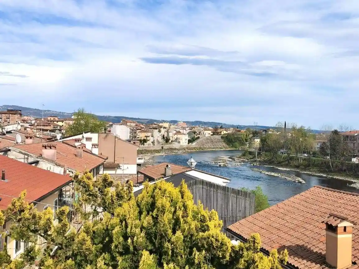 Appartamento in vendita a Pescantina