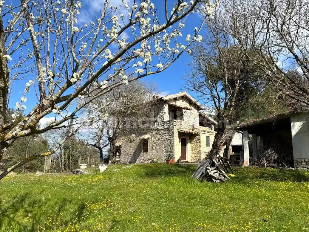 Rustico - Casale in vendita a Spoleto