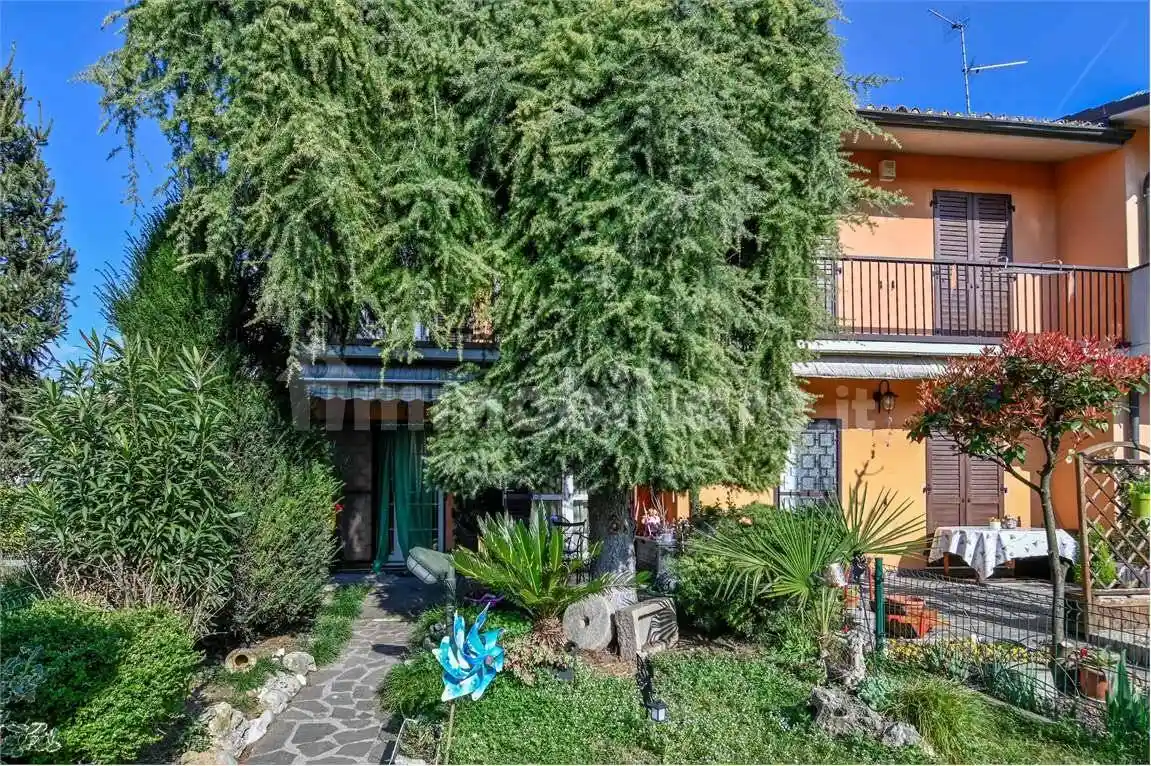Villetta a schiera in vendita a Romano di Lombardia