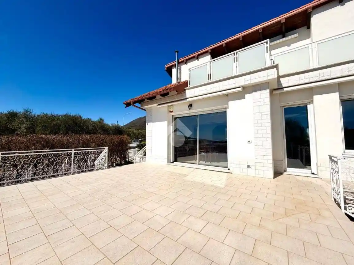 Villa in vendita a Ceriale