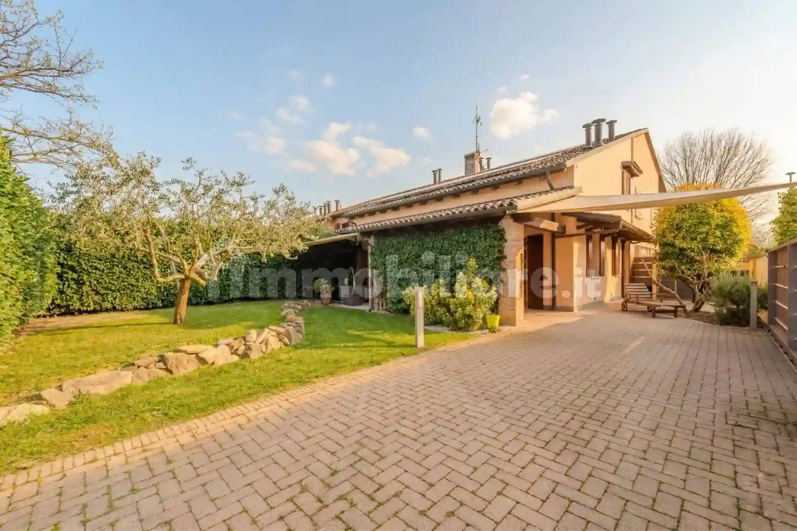 Villa - foto 2