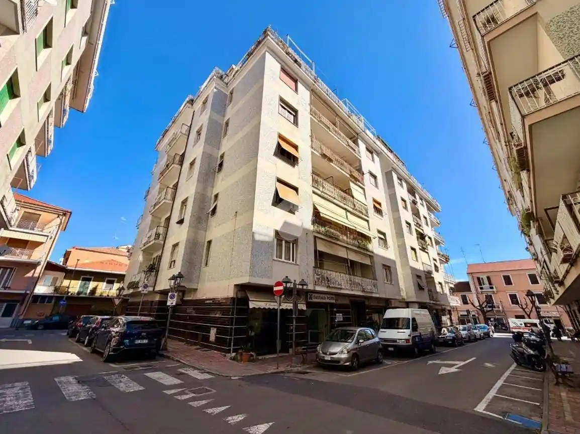 Appartamento in vendita a Albenga