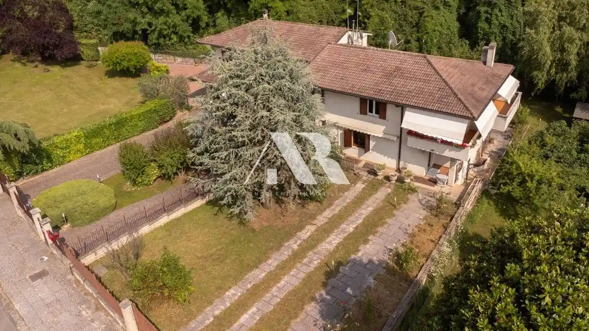Villa in vendita a Negrar di Valpolicella