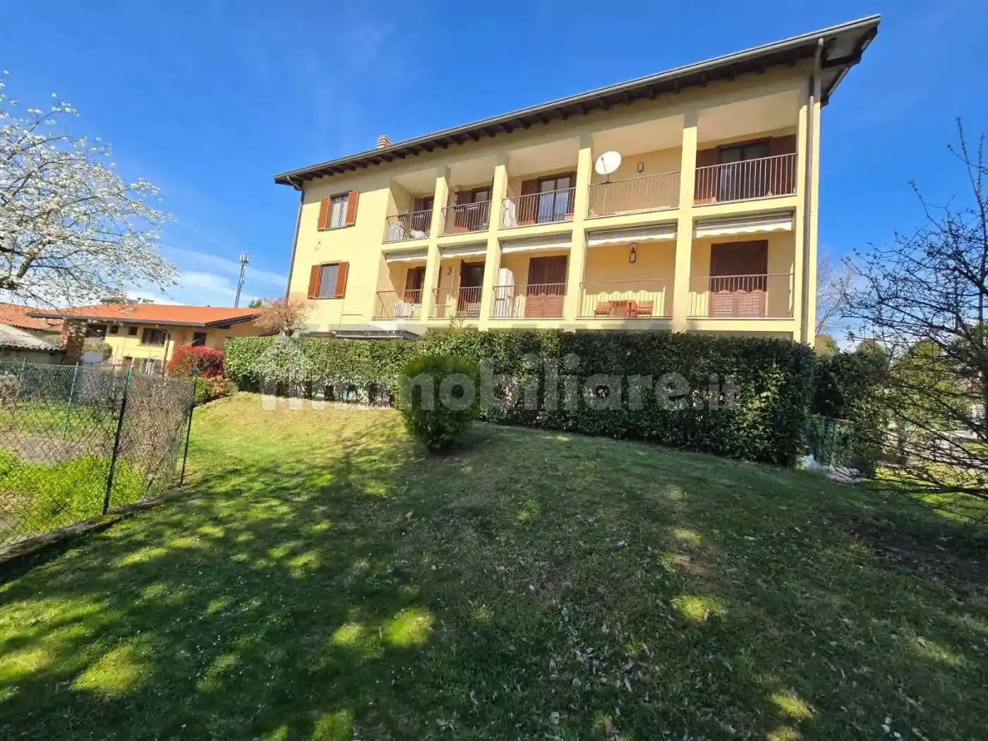 Appartamento in vendita a Sesto Calende